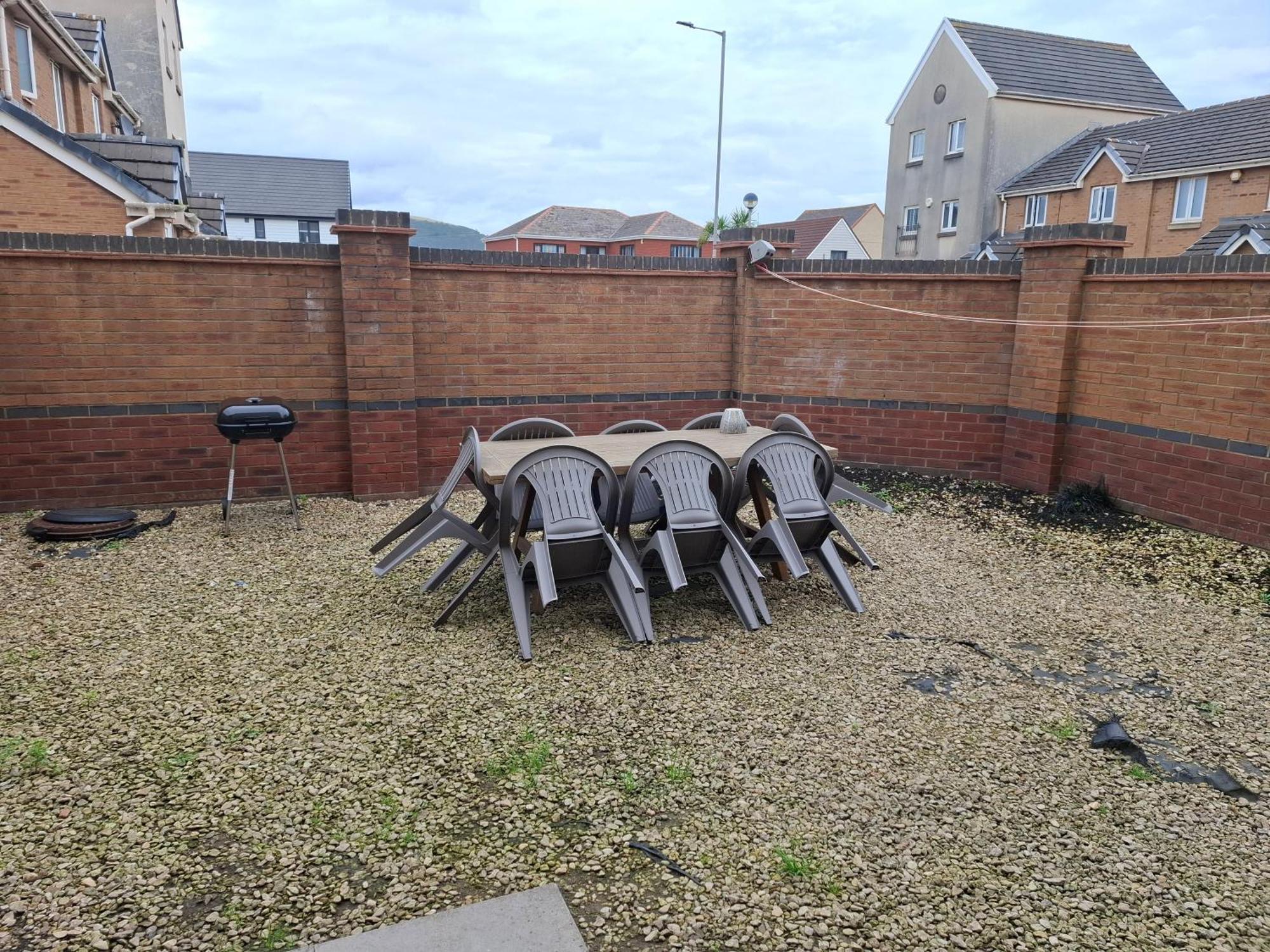 Driftmark Beachfront Location Aberavon Beach Sea Views Large Driveway Parking Private Site Fibre Optic Wi Fi 塔尔伯特港 外观 照片